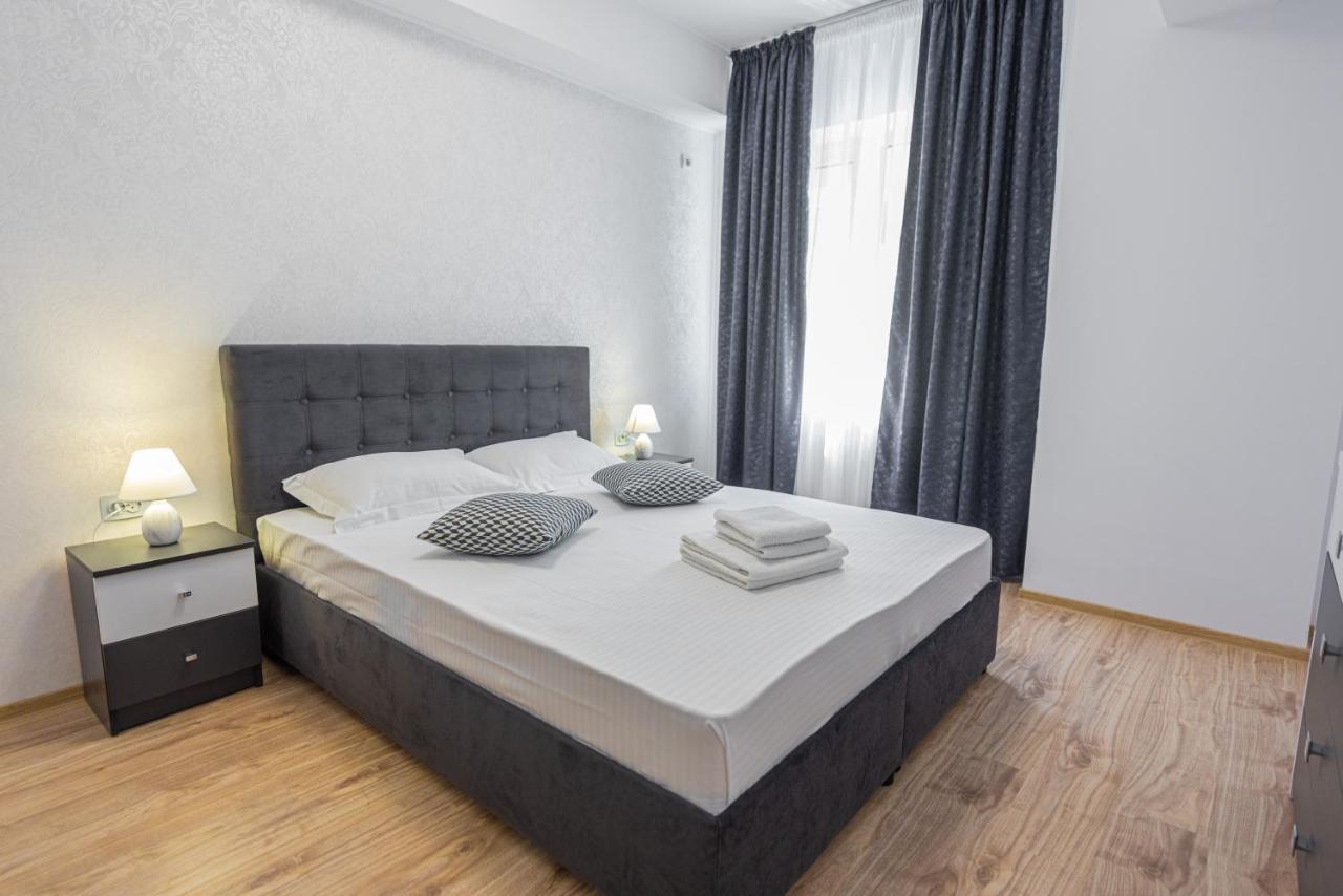 Moonlight Sky Mamaia Apartment Extérieur photo