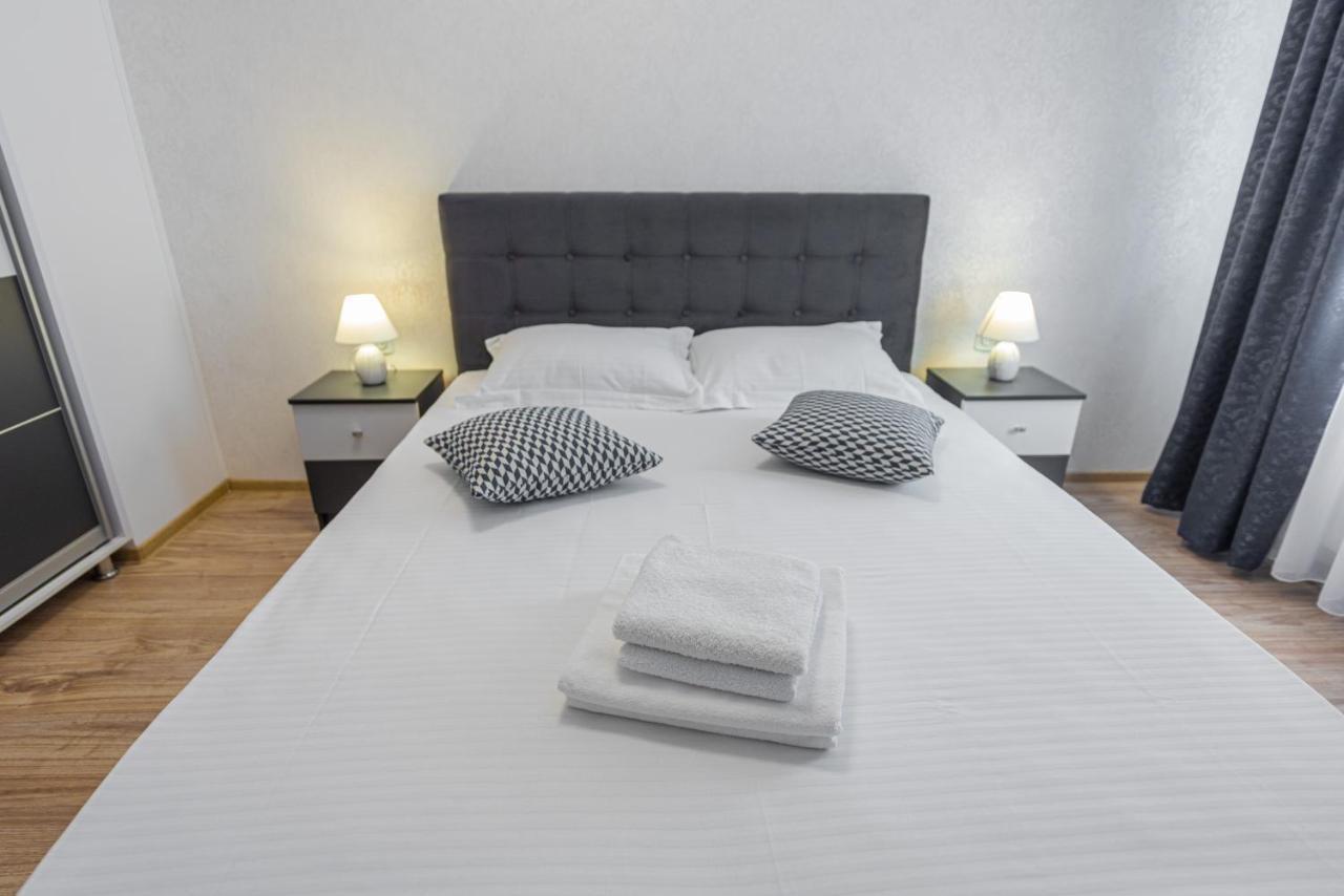 Moonlight Sky Mamaia Apartment Extérieur photo