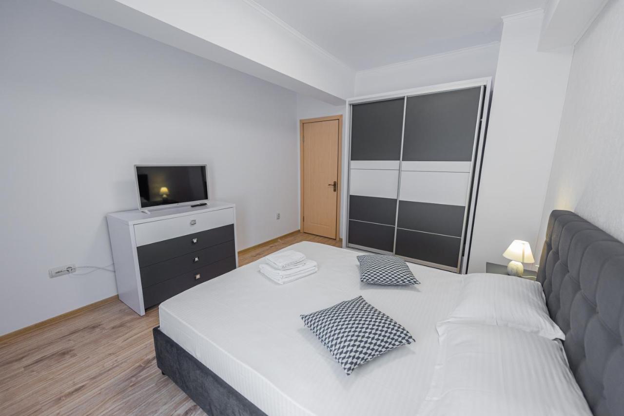 Moonlight Sky Mamaia Apartment Extérieur photo