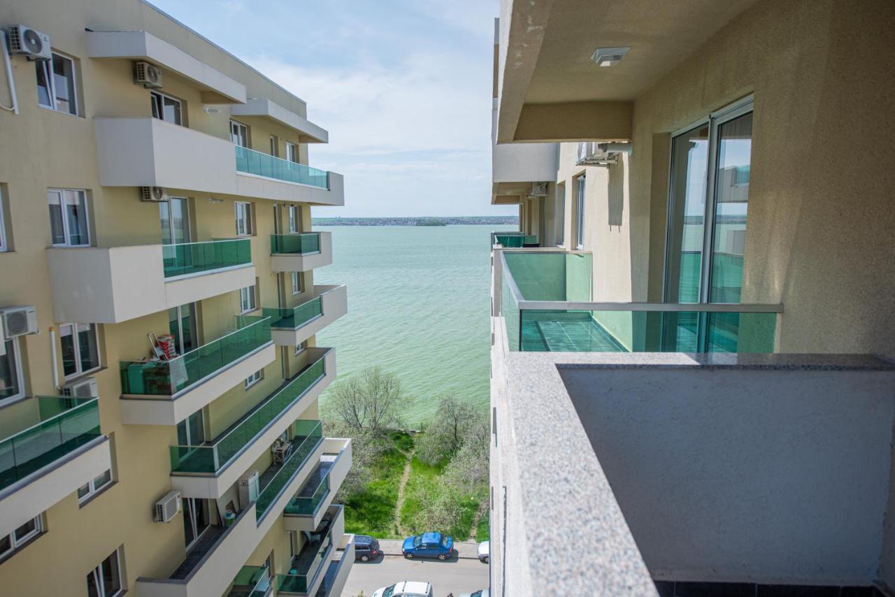 Moonlight Sky Mamaia Apartment Extérieur photo
