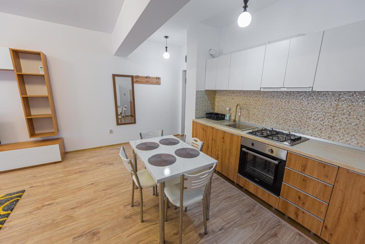 Moonlight Sky Mamaia Apartment Extérieur photo