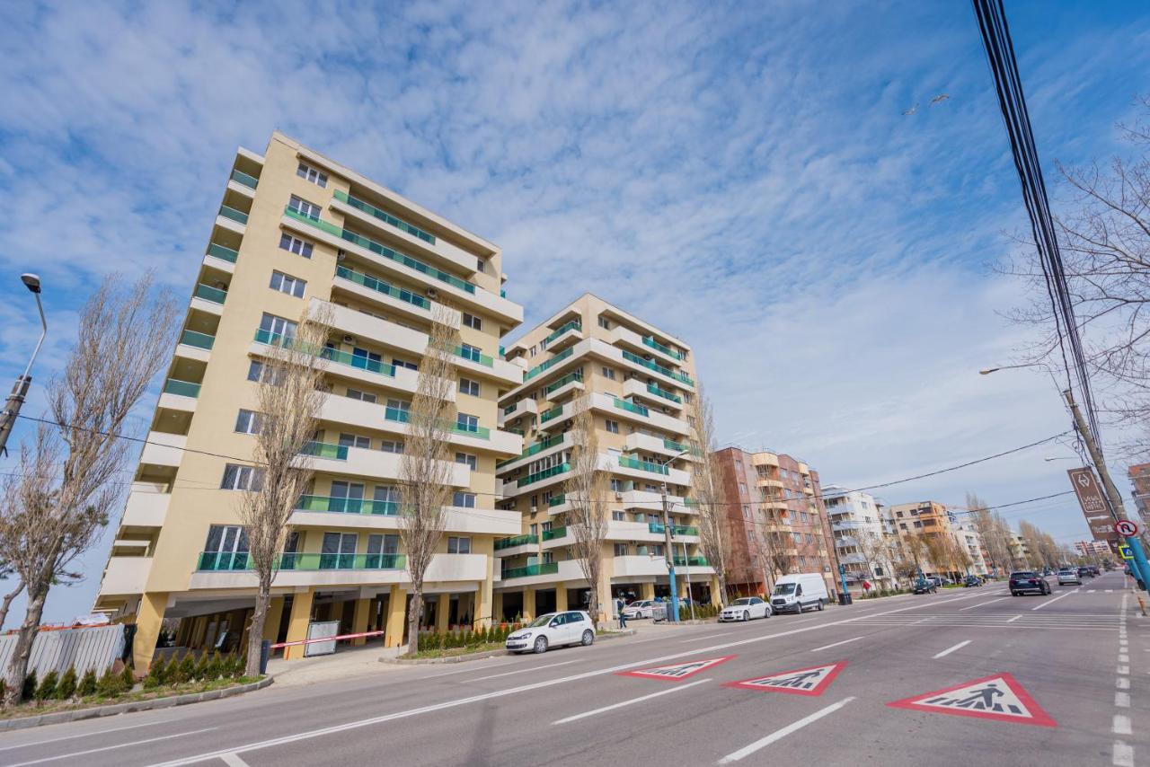 Moonlight Sky Mamaia Apartment Extérieur photo